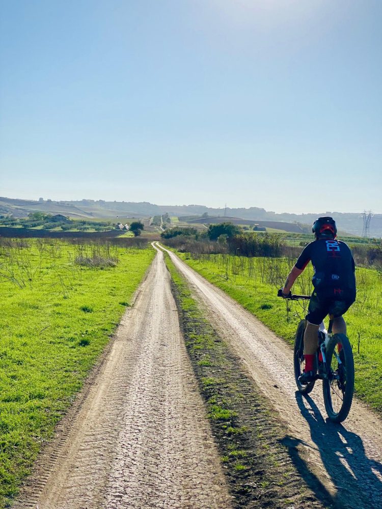 Tratturo Magno L'Aquila-Foggia in bici by Molise Trail